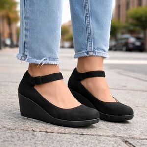 Clarks Black Mary Jane Wedge Shoes Comfort Cushion Platform Leather Y2K Gothic